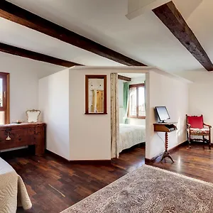 https://ca-badoer-east-studio.hotelinveneto.com